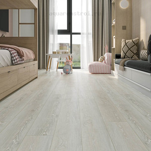 Виниловый SPC Ламинат Cronafloor Wood ZH-82018-5 Дуб Мане 120х18 см (2,16м²)